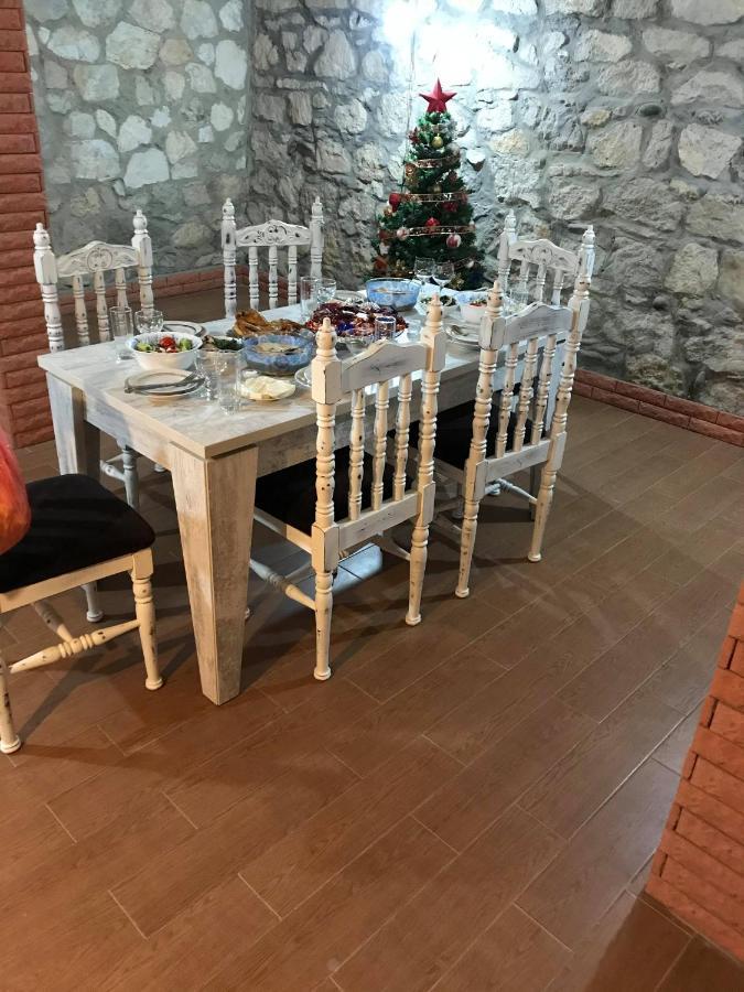 Hostel Family Kutaisi Eksteriør billede